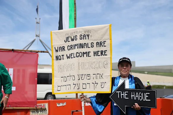 Protests during Israeli President Isaac Herzog’s visit to Canberra, at the front of Parliament House in Canberra on Wednesday 11 February 2026. 