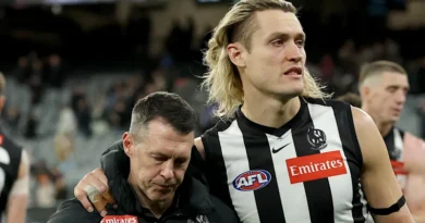 Collingwood coach Craig McRae makes call on fitness of Jeremy Howe and Darcy Moore, and delivers warning to Bobby Hill; Adelaide Crows player Jake Soligo managing a heart condition