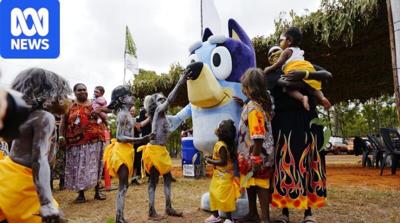 Politics and Bluey take centre stage on first day of Garma Festival