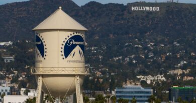 Paramount delays closing Warner buyout while judge considers states’ challenge