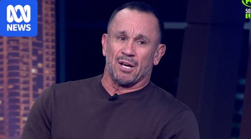 Matty Johns praises Newcastle Knights fans in emotional tribute after NRL preliminary final